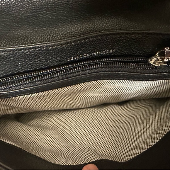 Never worn!! Rebecca Minkoff Black Leather Cross Body - Picture 3 of 5